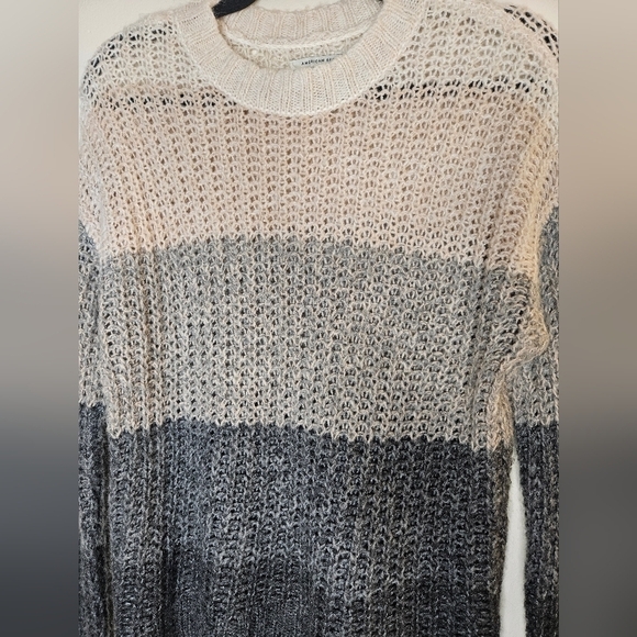 0016 American Eagle Striped White Pink Grey Pullover Wool Sweater Cozy Size S - Picture 3 of 5